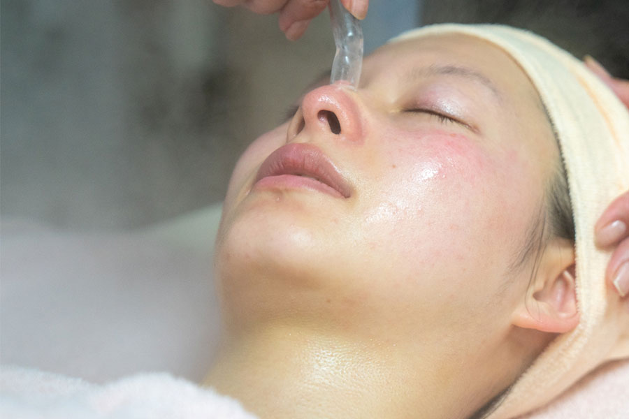 PORE CLEANING
毛穴洗浄